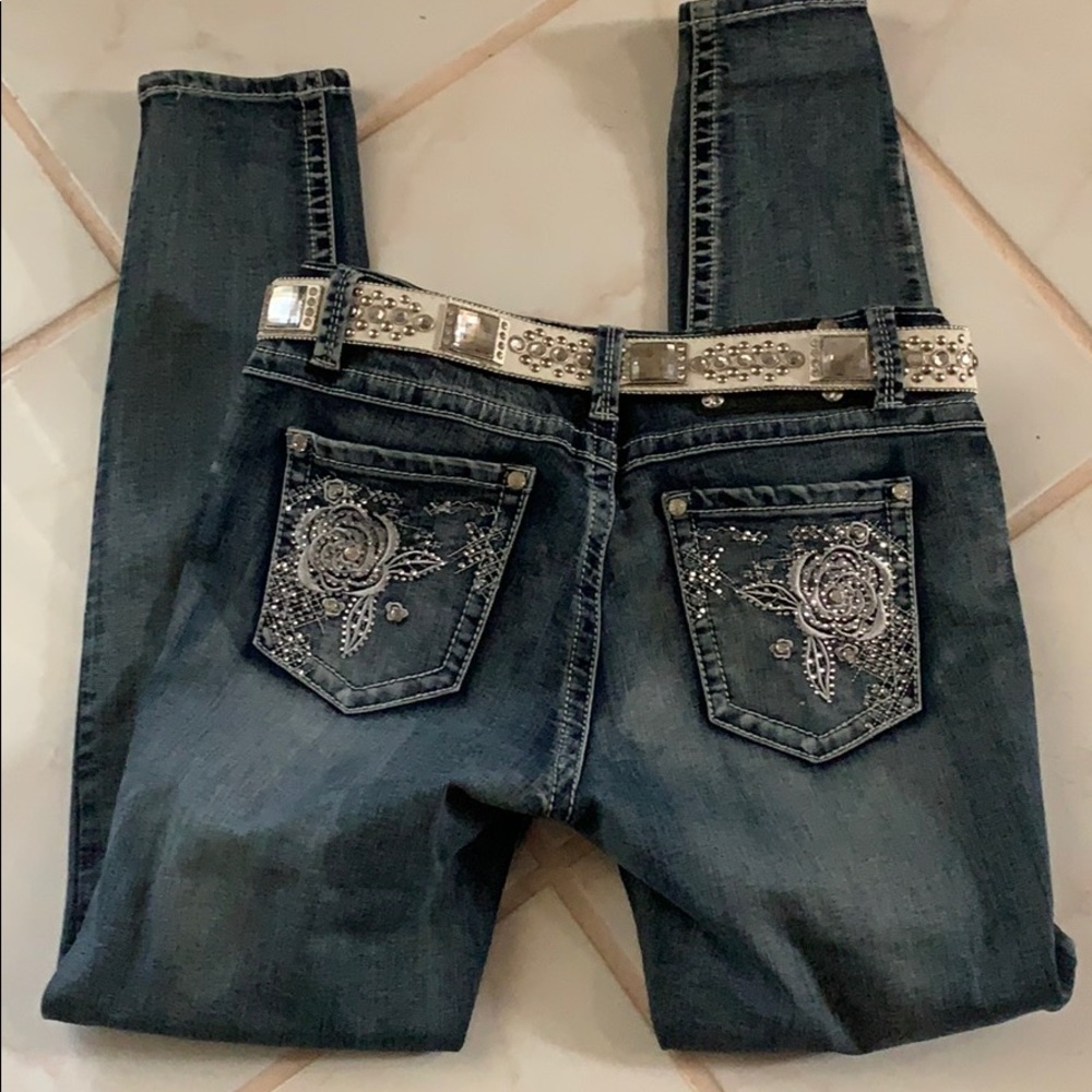 Vi Vi Diva embellished skinny jeans w/ belt 10  12